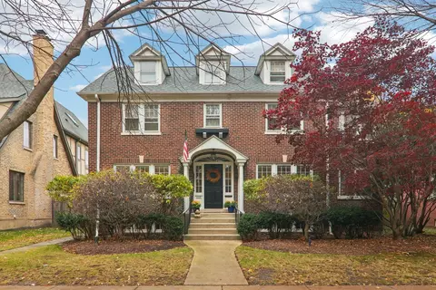 1115 Colfax St, Evanston, IL 60201