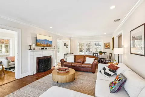 Living - 1115 Colfax St, Evanston, IL 60201 photo 3 of 9