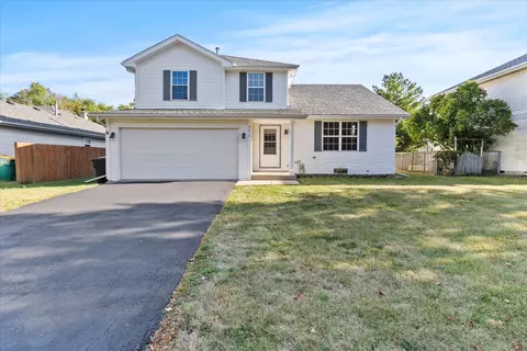 4616 Peacock Ln, Plainfield, IL 60586 photo 2