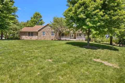 5210 Hammer Pl, Decatur, IL 62521