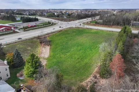 19135 W Milburn Rd, Old Mill Creek, IL 60083