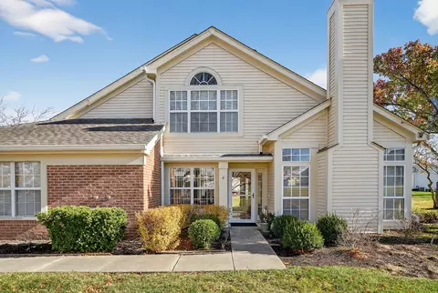 370 Ashford Cir #4, Bartlett, IL 60103