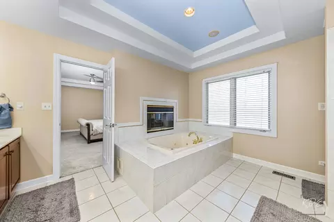 940 Burnham Ct, Aurora, IL 60502 photo 25