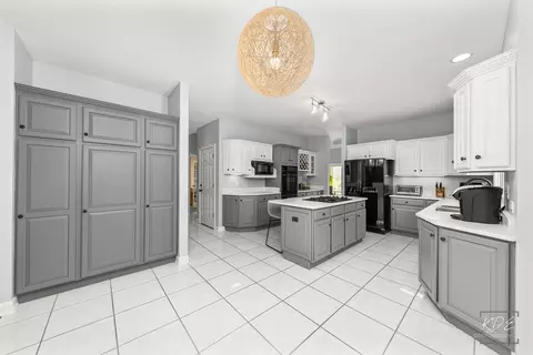 940 Burnham Ct, Aurora, IL 60502 photo 10