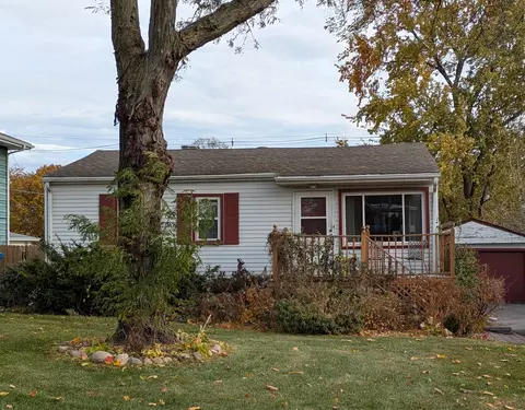 795 N Emroy Ave, Elmhurst, IL 60126
