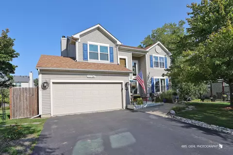 2726 Providence Ln, Lindenhurst, IL 60046