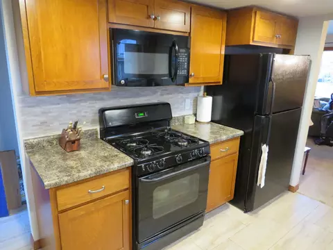 Kitchen - 740 E Jackson St, Morris, IL 60450 photo 2 of 2