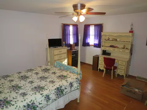 Bedroom - 740 E Jackson St, Morris, IL 60450 photo 2 of 4
