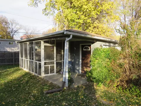 Exterior - 740 E Jackson St, Morris, IL 60450 photo 4 of 8