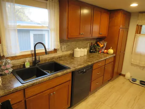 Kitchen - 740 E Jackson St, Morris, IL 60450 photo 1 of 2