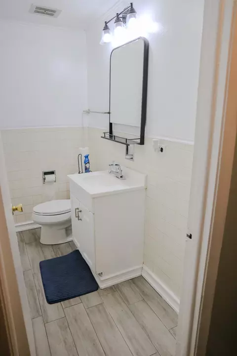 Bath - 8904 Robin Dr #0, Des Plaines, IL 60016 photo 1 of 1