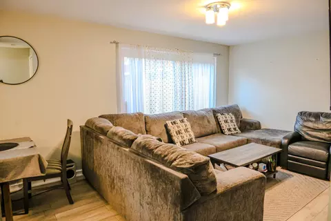 Living - 8904 Robin Dr #0, Des Plaines, IL 60016 photo 2 of 3