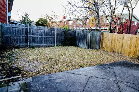 Exterior - 8904 Robin Dr #0, Des Plaines, IL 60016 photo 5 of 6