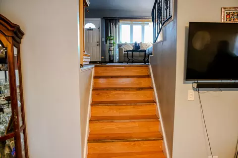 Other - 8904 Robin Dr #0, Des Plaines, IL 60016 photo 3 of 3