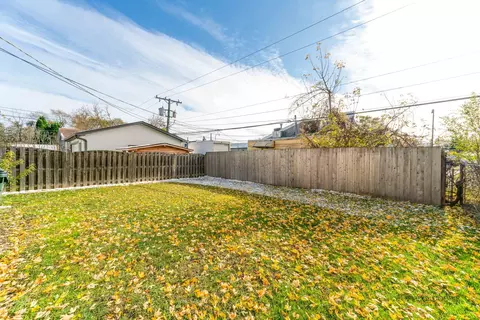 Exterior - 209 E Pineview Dr, Round Lake Park, IL 60073 photo 4 of 6