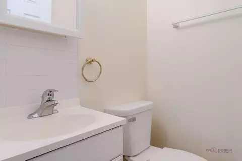 Bath - 209 E Pineview Dr, Round Lake Park, IL 60073 photo 1 of 2
