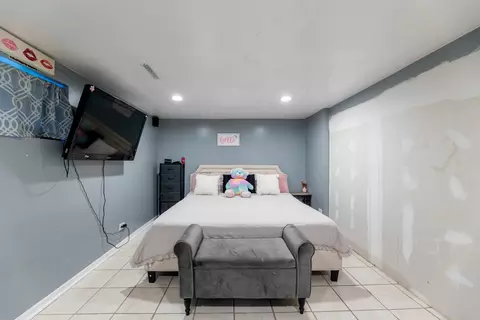 Bedroom - 4147 Gage Ave, Lyons, IL 60534 photo 7 of 7