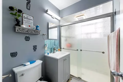 Bath - 4147 Gage Ave, Lyons, IL 60534 photo 1 of 2
