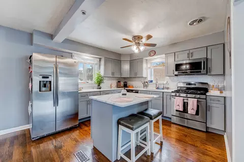Kitchen - 4147 Gage Ave, Lyons, IL 60534 photo 2 of 4