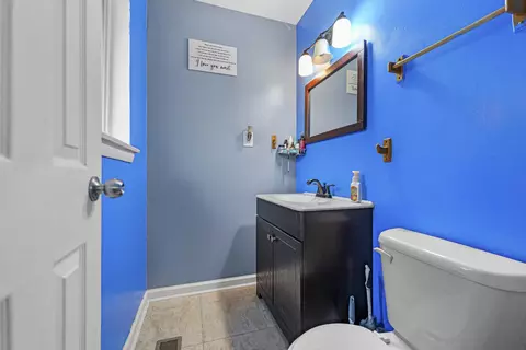 Bath - 302 Springfield St, Park Forest, IL 60466 photo 2 of 2