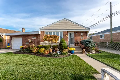 8191 S Kildare Ave, Chicago, IL 60652