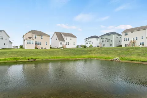 Exterior - 531 Alpine Dr, Algonquin, IL 60102 photo 4 of 4