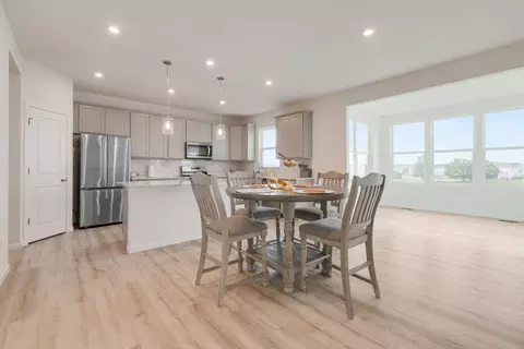 Dining - 531 Alpine Dr, Algonquin, IL 60102 photo 2 of 2