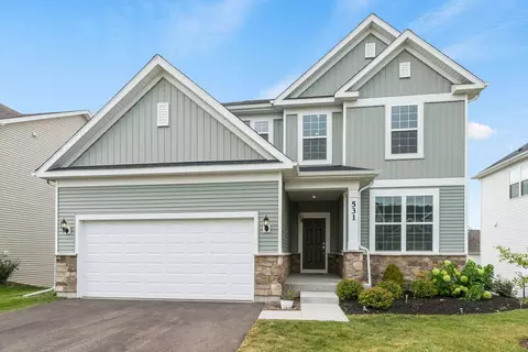 531 Alpine Dr, Algonquin, IL 60102