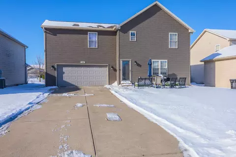 Exterior - 1646 Belclare Rd, Normal, IL 61761 photo 3 of 6