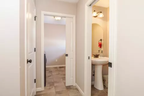 Entry Way - 1646 Belclare Rd, Normal, IL 61761 photo 4 of 6