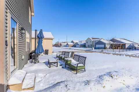 Exterior - 1646 Belclare Rd, Normal, IL 61761 photo 5 of 6