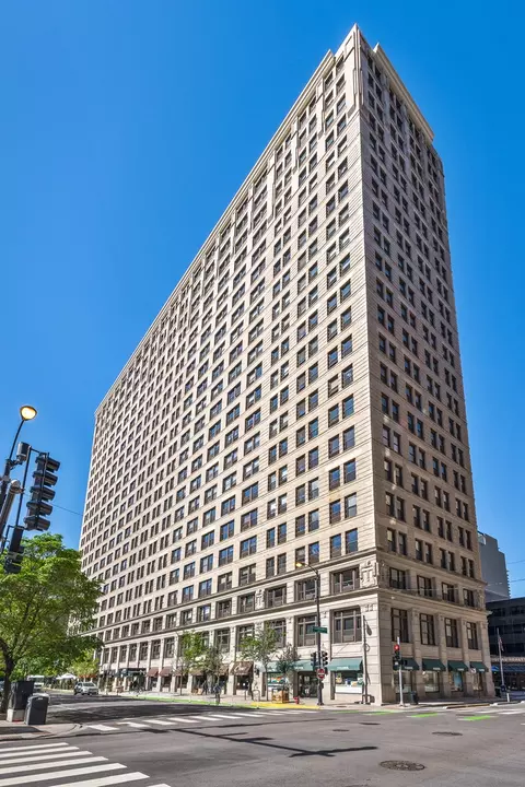 600 S Dearborn St #1604, Chicago, IL 60605