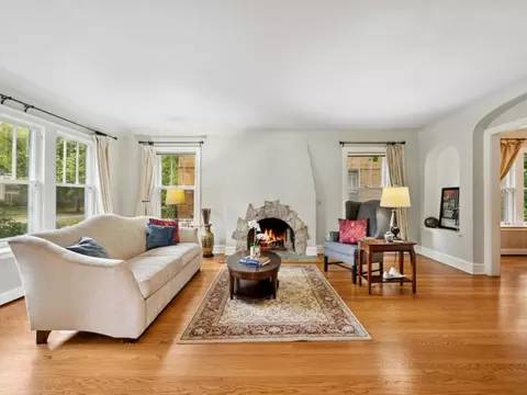 736 Central St, Evanston, IL 60201 photo 3