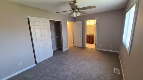 Bedroom - 125 Deerpath Rd, Matteson, IL 60443 photo 1 of 2