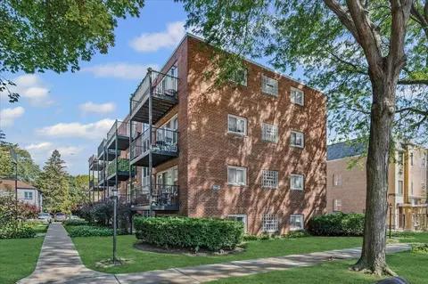 2620 W Catalpa Ave #1A, Chicago, IL 60625