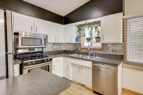 Kitchen - 7843 Massasoit Ave, Burbank, IL 60459 photo 2 of 2