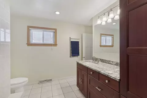 Bath - 14545 Kostner Ave, Midlothian, IL 60445 photo 1 of 5