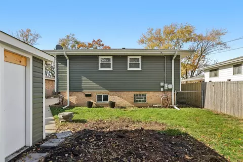 Exterior - 14545 Kostner Ave, Midlothian, IL 60445 photo 3 of 6