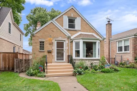 220 Richmond St, Evanston, IL 60202