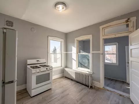 Kitchen - 6218 S Artesian Ave, Chicago, IL 60629 photo 4 of 4