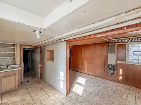 Entry Way - 6218 S Artesian Ave, Chicago, IL 60629 photo 1 of 1