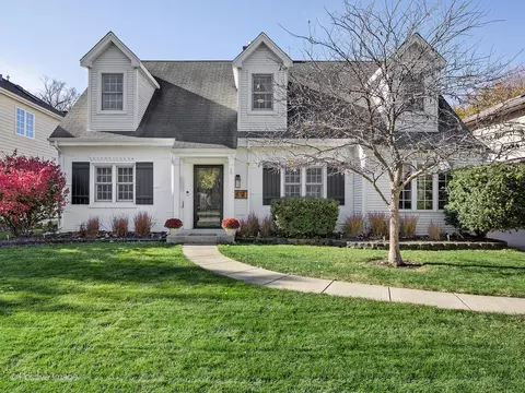 170 S Fairview Ave, Elmhurst, IL 60126