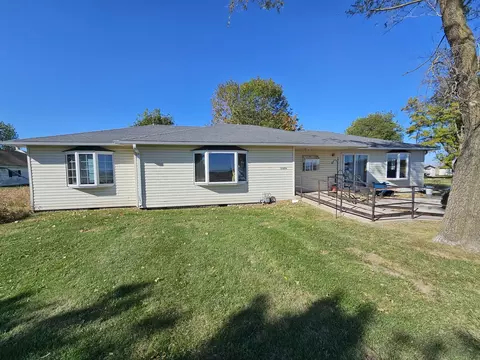 11078 N 200th St, Oblong, IL 62449