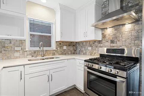 Kitchen - 6721 W 59th St, Chicago, IL 60638 photo 2 of 3