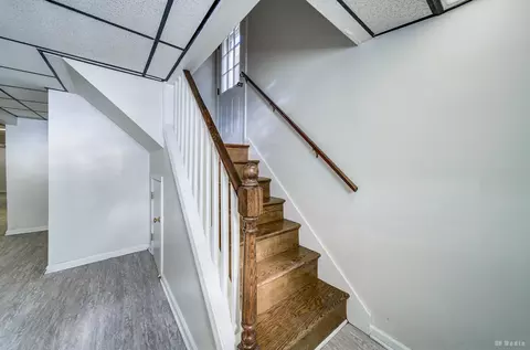 Entry Way - 6721 W 59th St, Chicago, IL 60638 photo 1 of 1