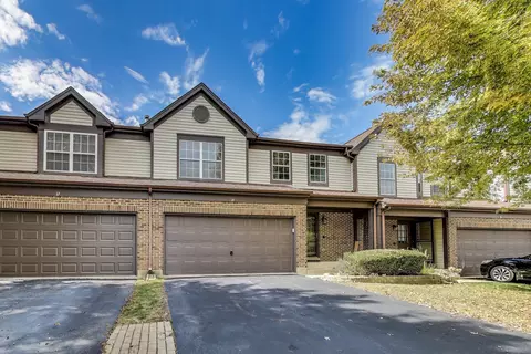 14 Oxford Ct, Algonquin, IL 60102