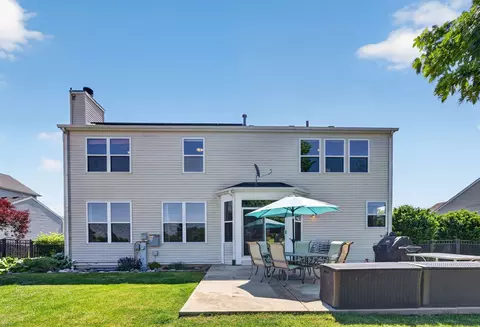 Exterior - 25204 Spring St, Manhattan, IL 60442 photo 2 of 4