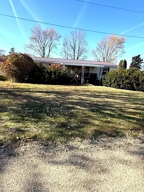 136 N Washington St, Sheffield, IL 61361