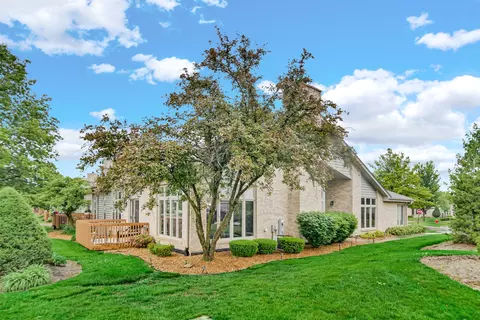 19 W Bay Rd, Palos Heights, IL 60463
