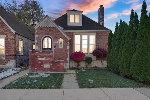 8312 S Rhodes Ave, Chicago, IL 60619